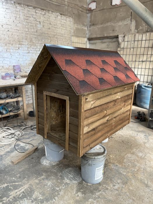 Собача будка утеплена, буда для собаки