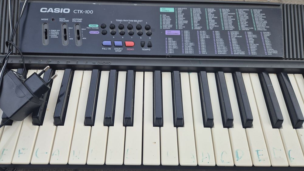 Keyboard Casio CTK-100
