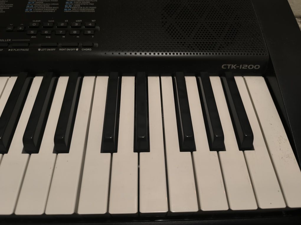 Keyboard Casio w 100 % sprawny CTK-1200