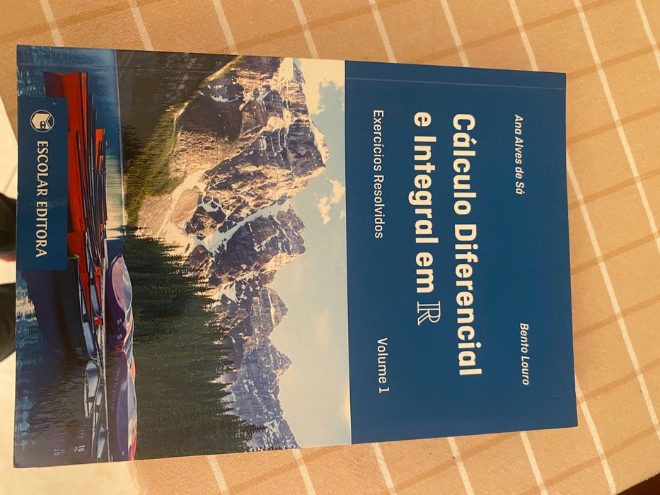 Livro de Cálculo Diferencial e Integral em R