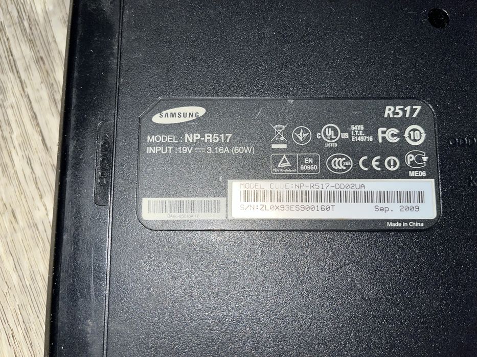 Ноутбук samsung  NP-R517 возможен обмен
