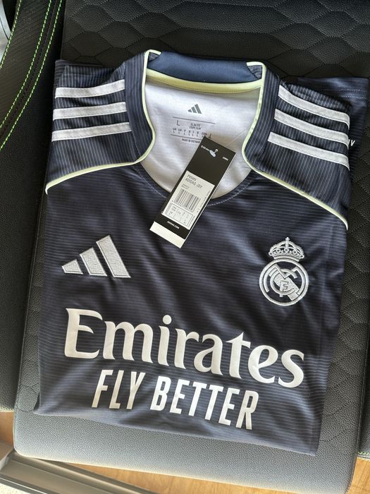 Camisola Real Madrid Fora 2025/26