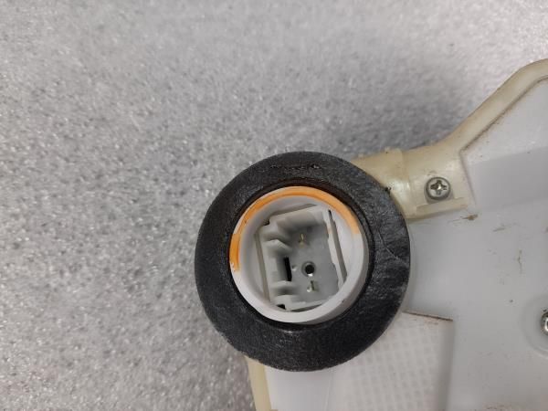 Fechadura / fecho porta frente direito TOYOTA Yaris (_P9_)