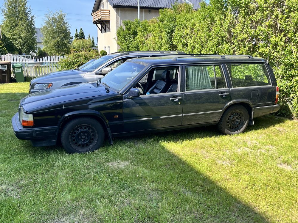Volvo 940 2.3 turbo, manual, RED BLOCK