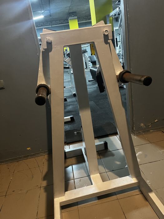 Тренажер для плечей дельт 6900