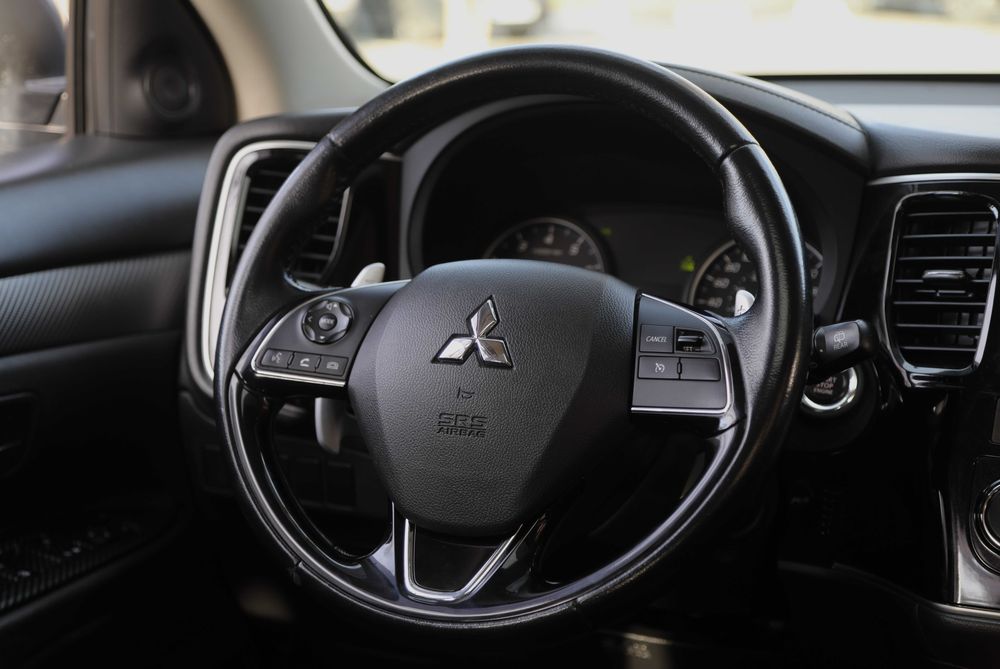 Mitsubishi Outlander 2016