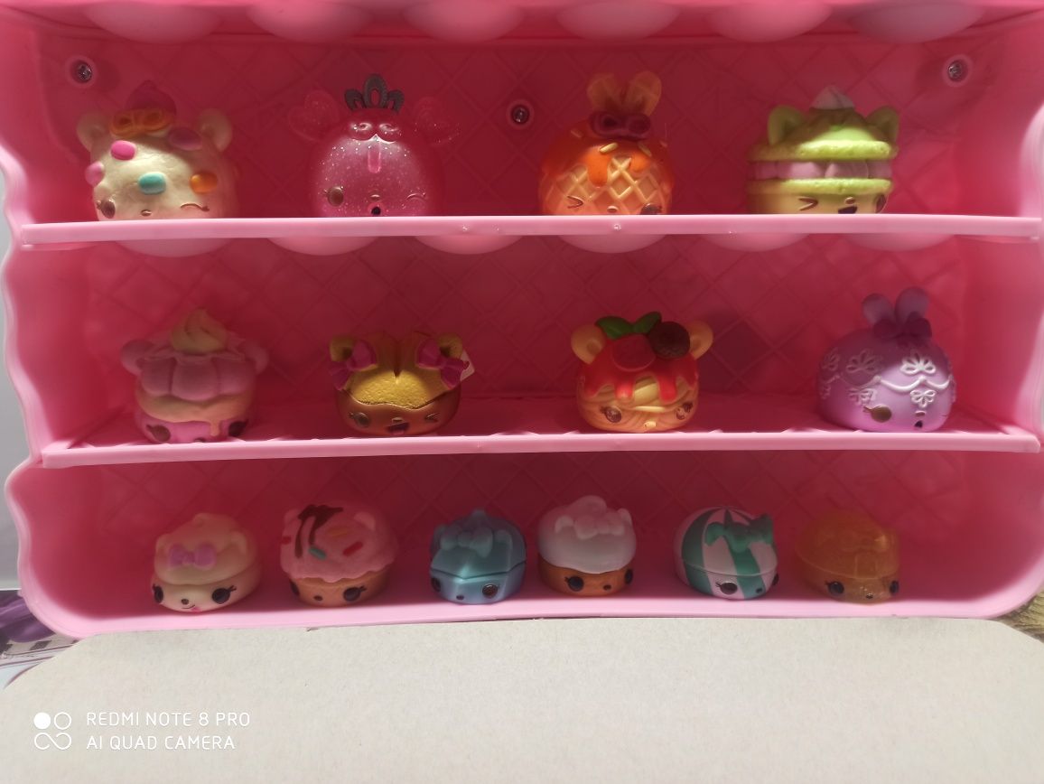 NUM NOMS+ walizka kolekcjonerska +20szt