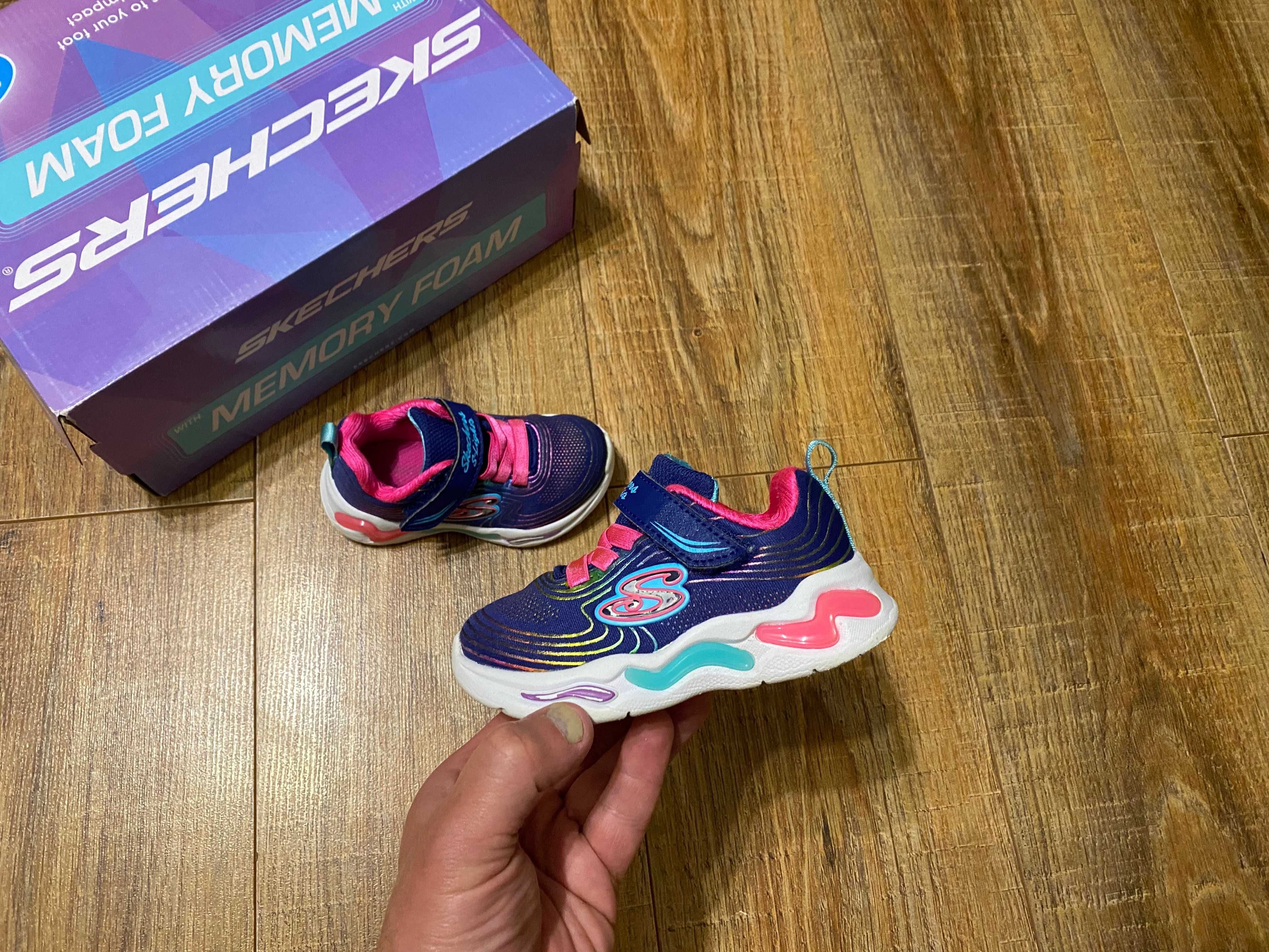 Skechers кроссовки кросівки детские на девочку оригинал р.22