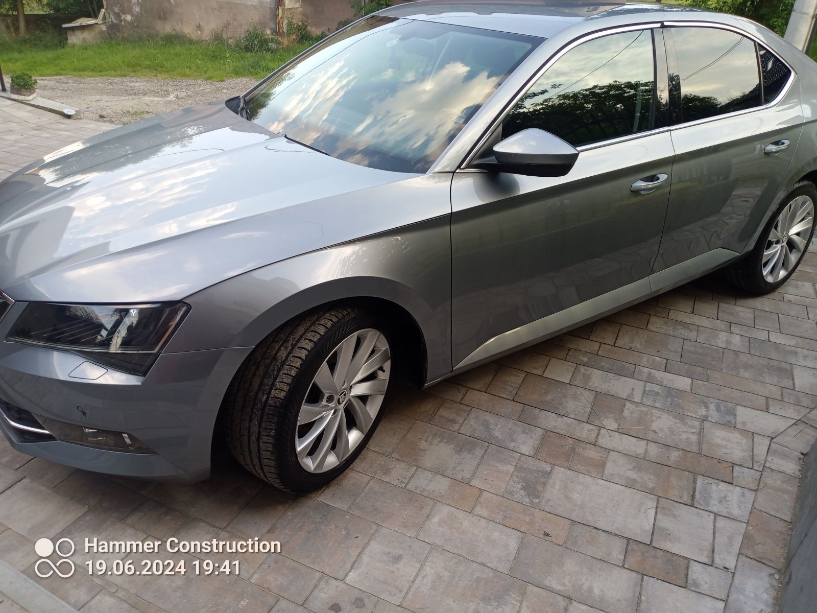 Skoda Superb, 2.0 TDI . 150km.