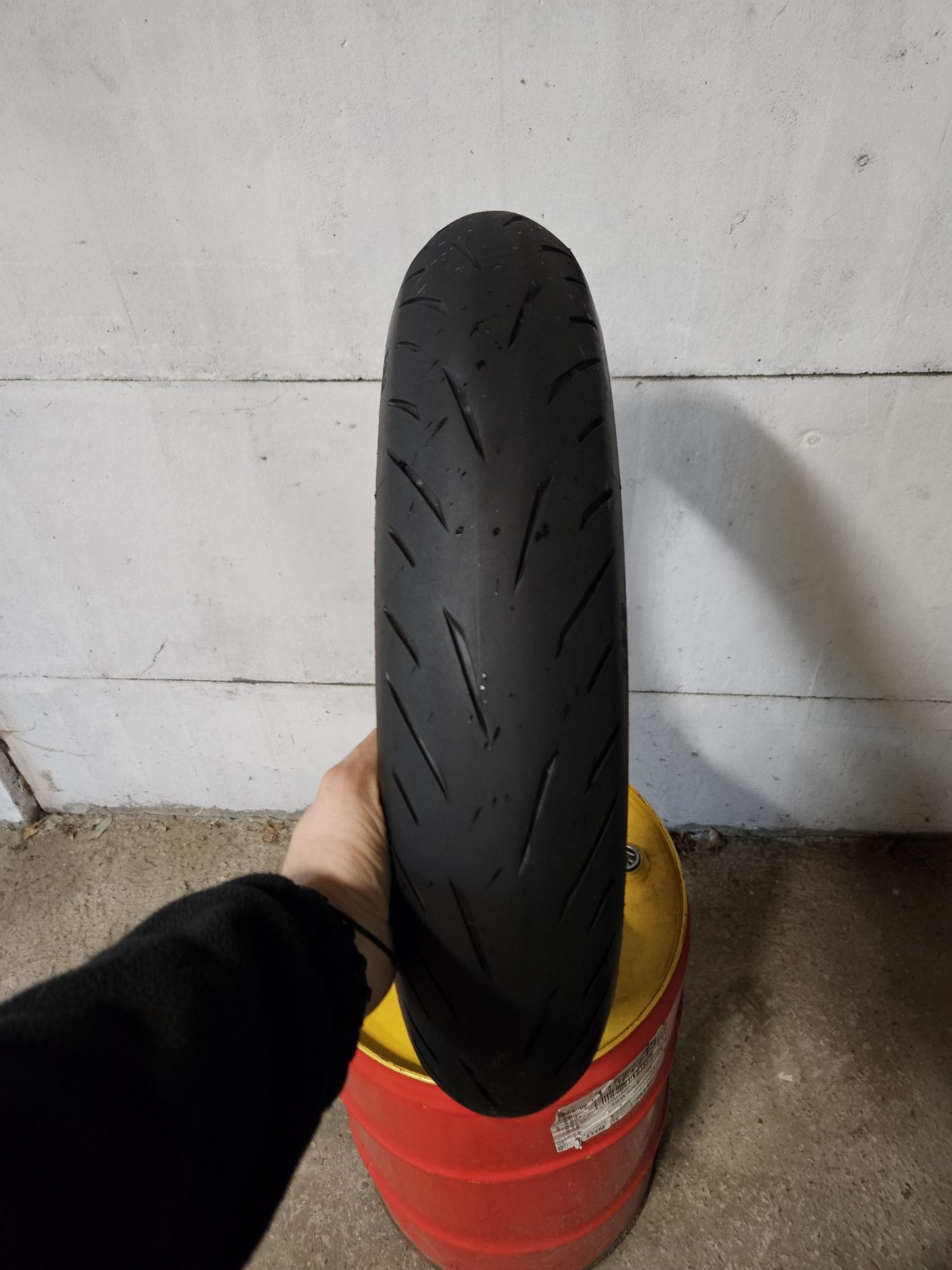 Bridgestone  Battlax Hypersport S22 120/70R17 Dot 3920 Nr.0373