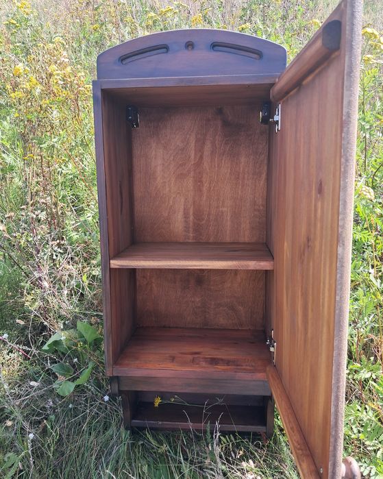 Drewniana szafka z kogutem 40x105x30