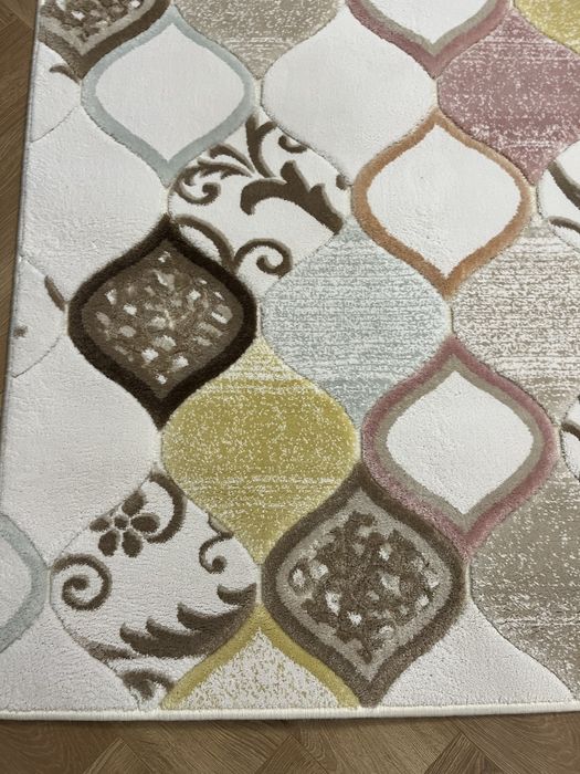 Dywan różnokolorowy