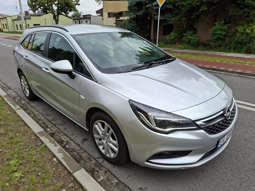 Opel Astra kombi Salon Polska 1.6CDTI