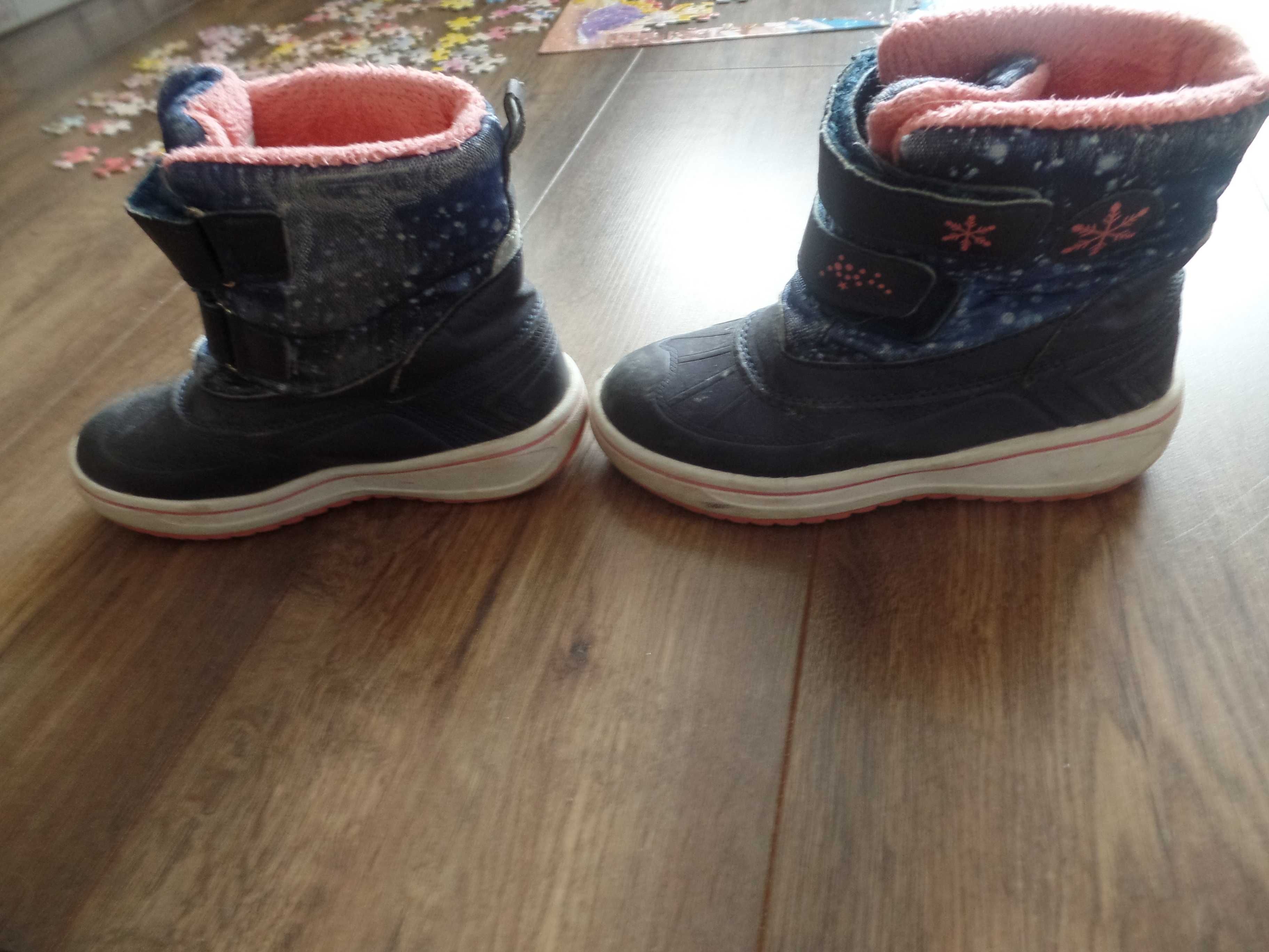 Buty zimowe, śniegowce na śnieg R. 30