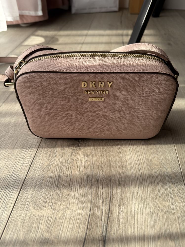 Torebka Dkny skorzana