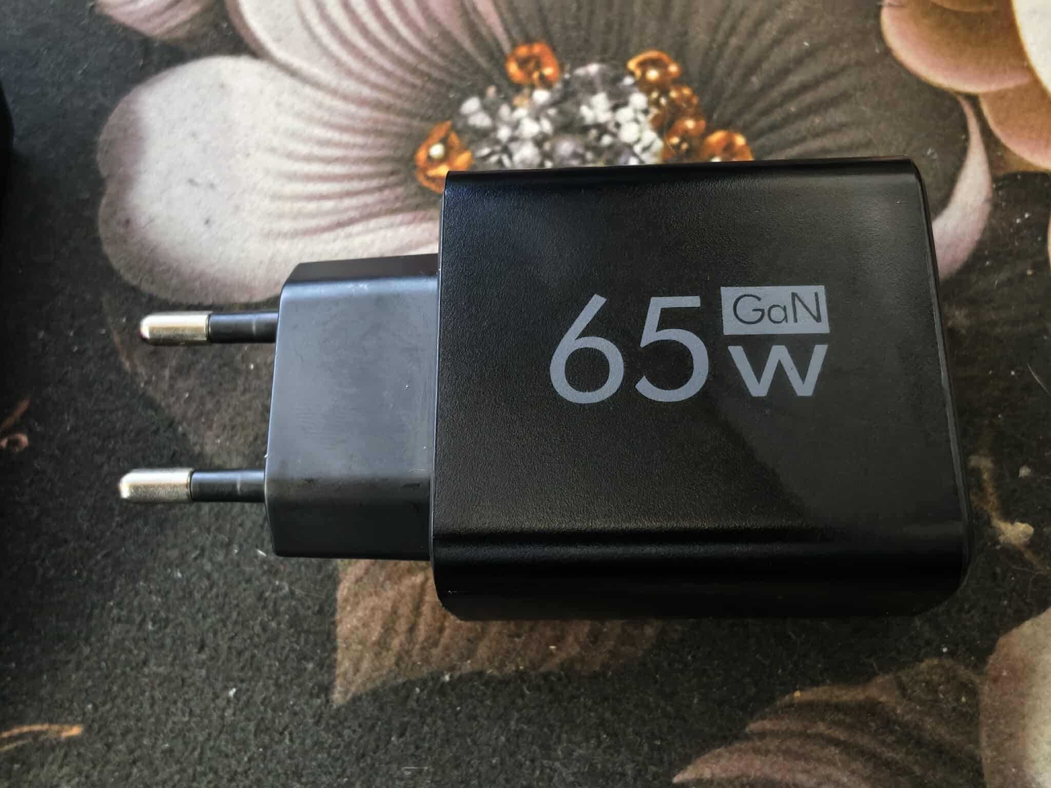 nowa ładowarka GaN 65w  - 3 wejścia