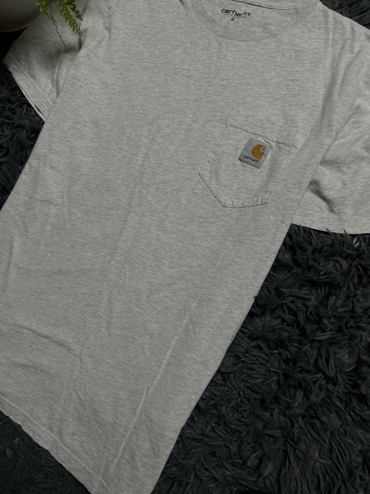 Carhartt t-shirty (mens-S)