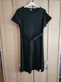 Czarna klasyczna sukienka z ozdobnym wiązaniem