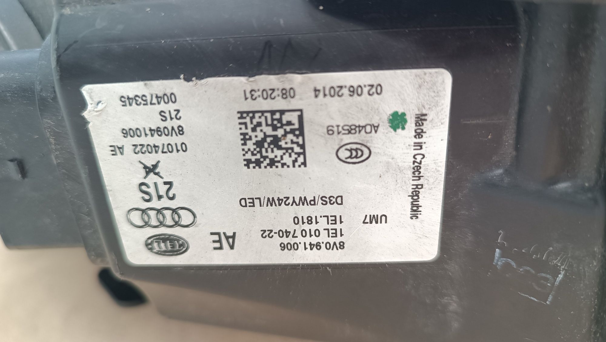 Vendo farol direito xenon de Audi A3 8V ano 2012/17