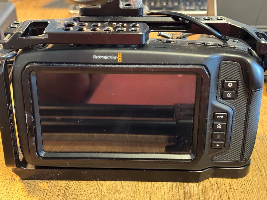 Blackmagic Pocket Cinema Camera 4K z kompletem akcesoriów