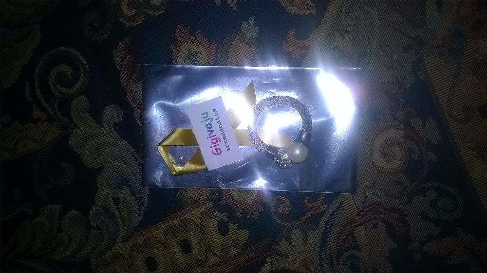 prendedor cabelo muito antigo