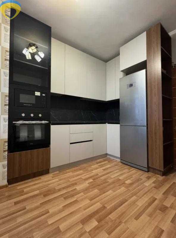 Продам сучасну 1-кімнатну квартиру в ЖК «Малиновський», вул. Бреуса