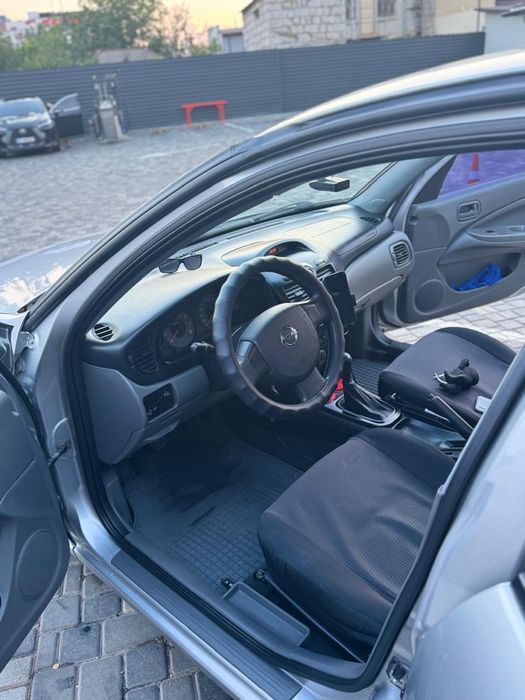 Nissan almera classic