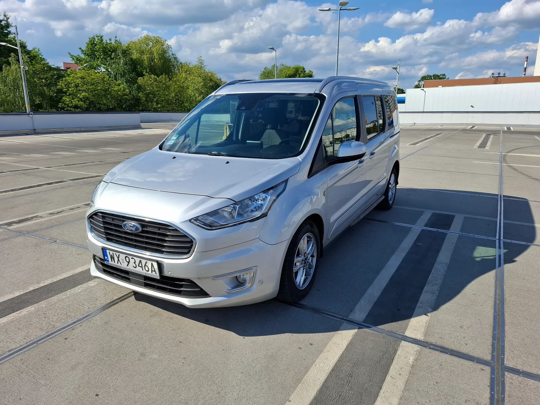 Ford Tourneo Connect Ford Tourneo Connect 1,5 EcoBlue 120 KM M6 Titanium Grand Tourneo