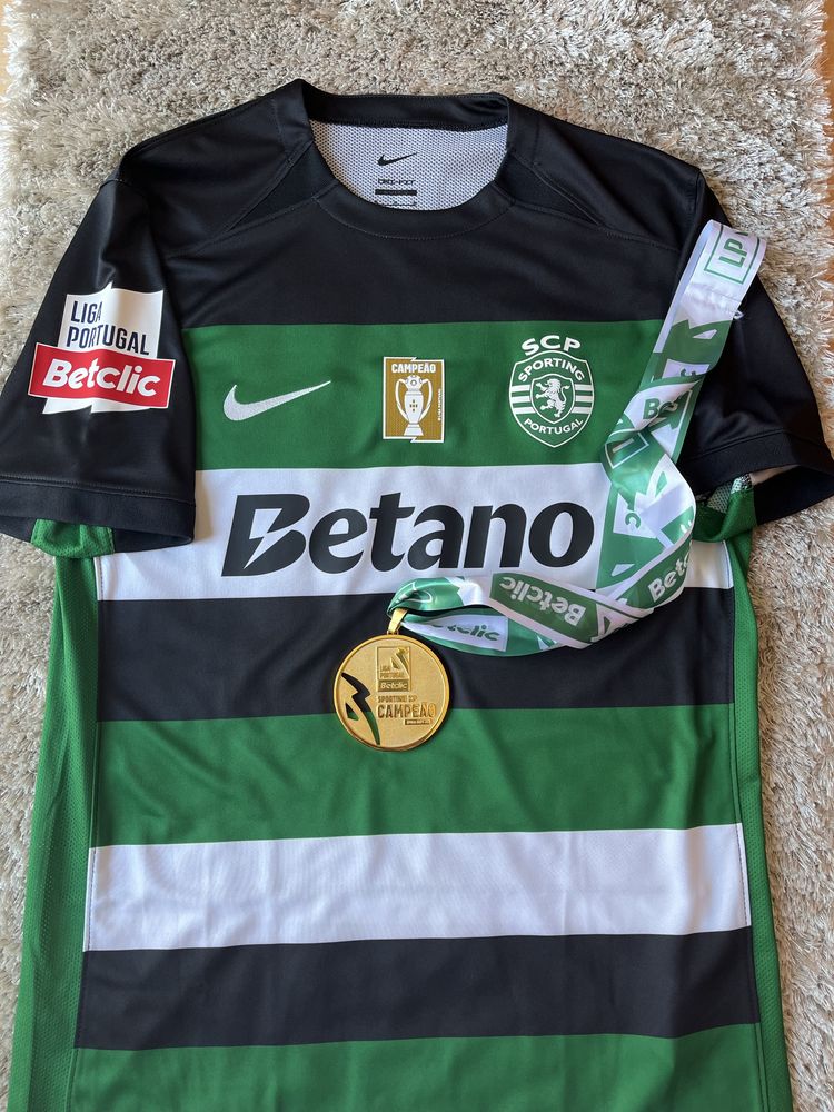 Medalha e camisola bicampeão Sporting 24/25