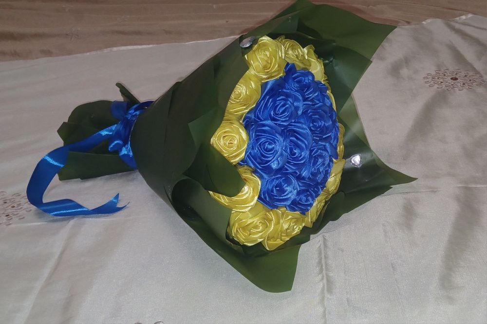 Продам букет из атласных лент