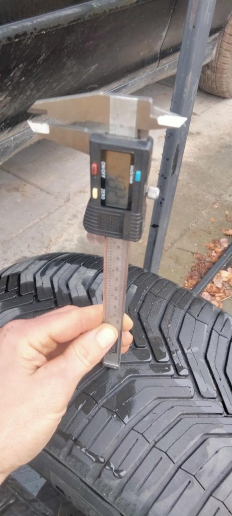 Michelin CrossClimat 235/55R18 Opony Całoroczne 2019r. Rant ochronny