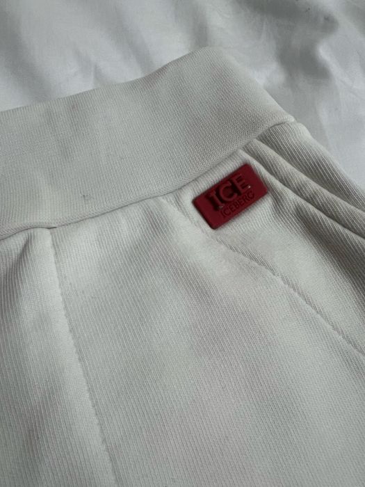 Мужской костюм Iceberg