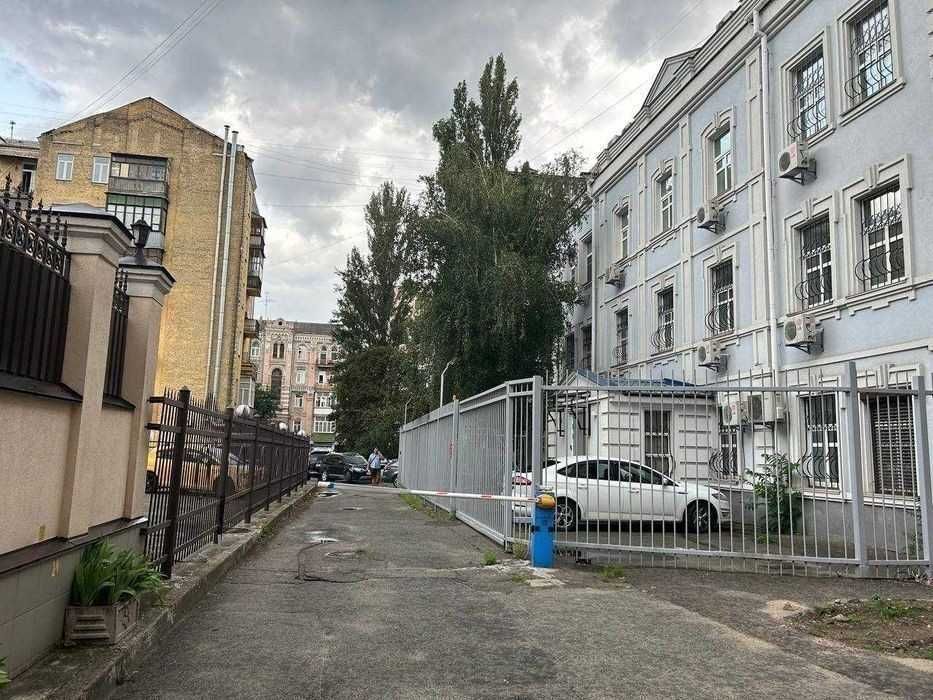 Без %! Окрема будівля 697м центр Саксаганського 111А Університет!