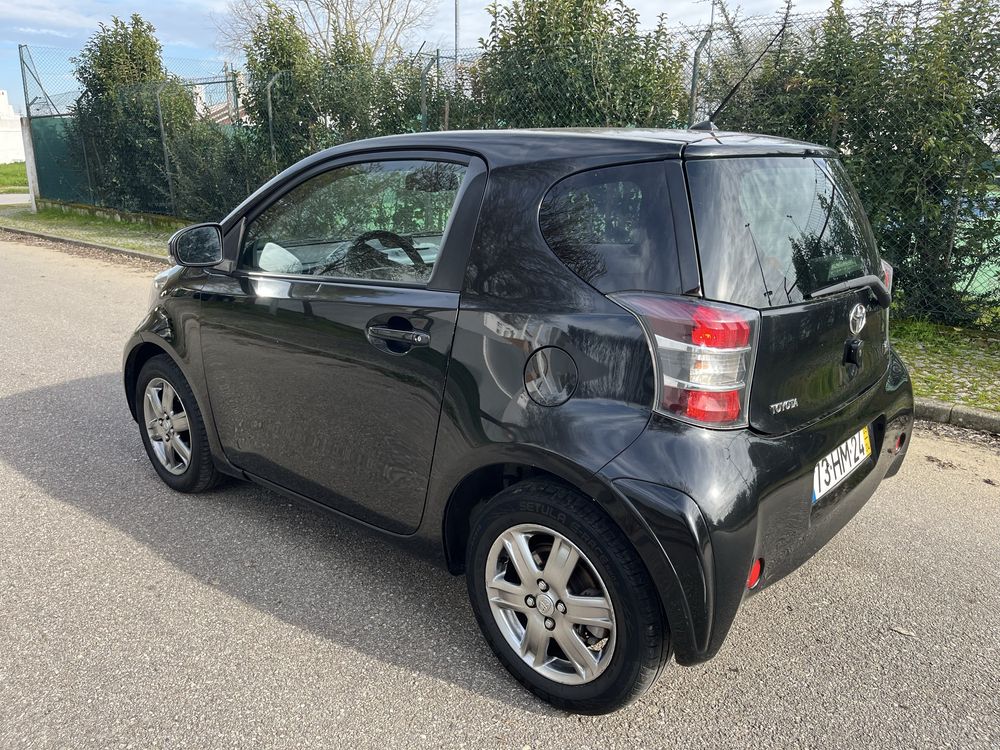 Toyota IQ 1.4 DID