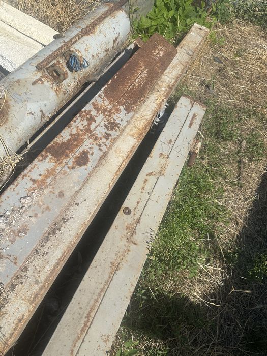 Металлическая балка труба квадрат 200, 250, 100 мм