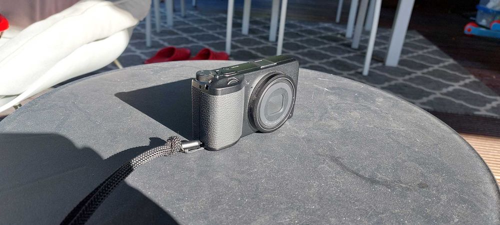 Cyfrowy aparat Ricoh gr IIIx 24Mp