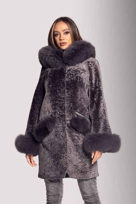 Gian luca kozuch z futrem z lisa