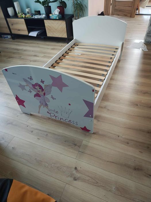 Łóżeczko dla dziewczynki