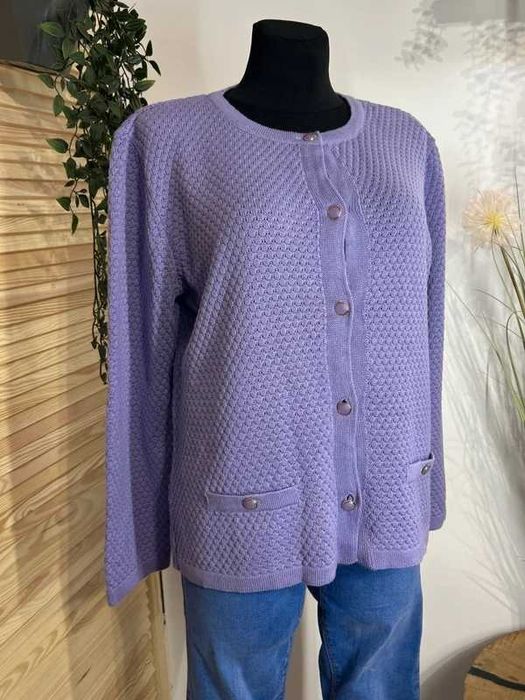 Sweter damski kardigan rozpinany na guziki liliowy na jesień