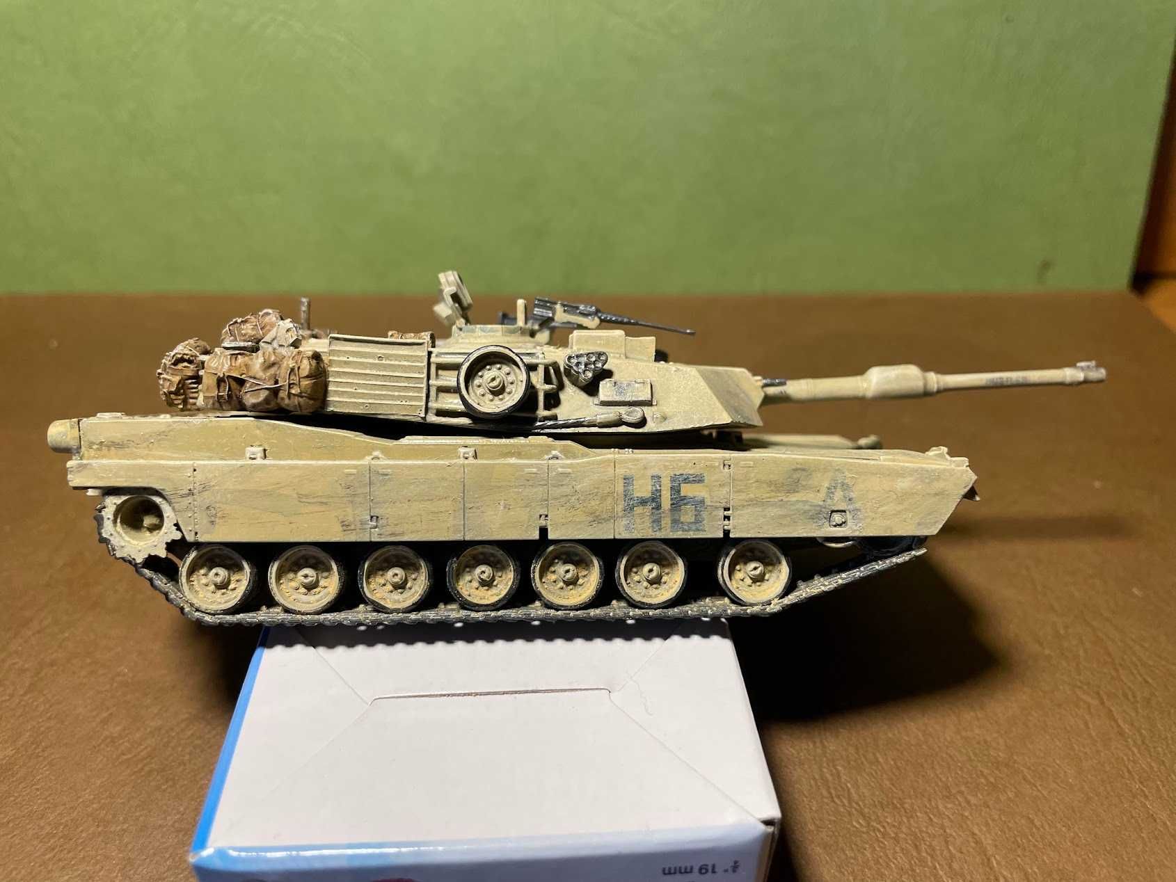 Abrams - model w skali 1/72