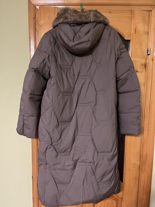 Жіночий пуховик на зиму