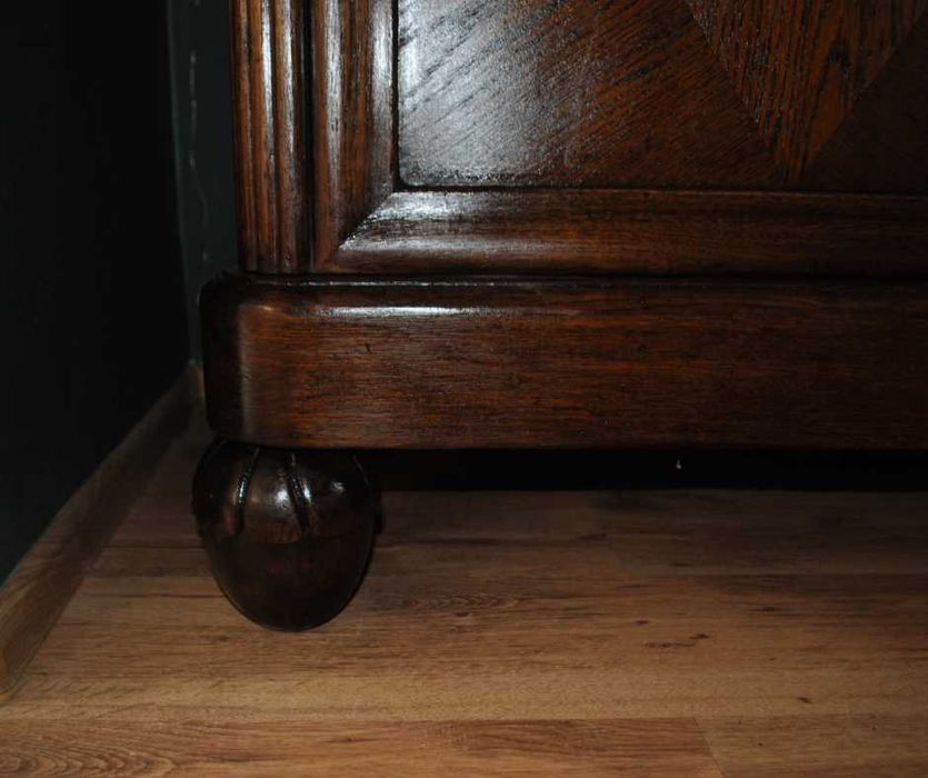 stara komoda rzeźbiona bufet antyk