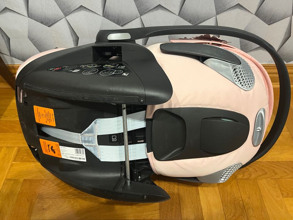 Cybex fotelik samochodowy Flowers różowy