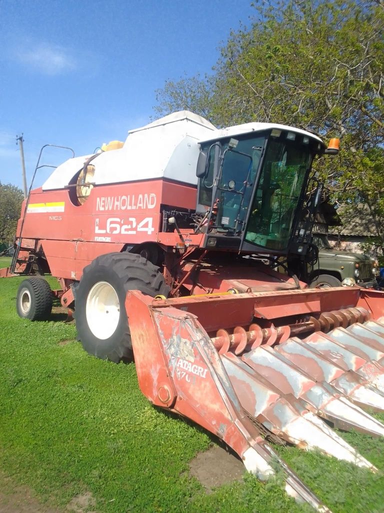 Продам комбайн New Holland L624