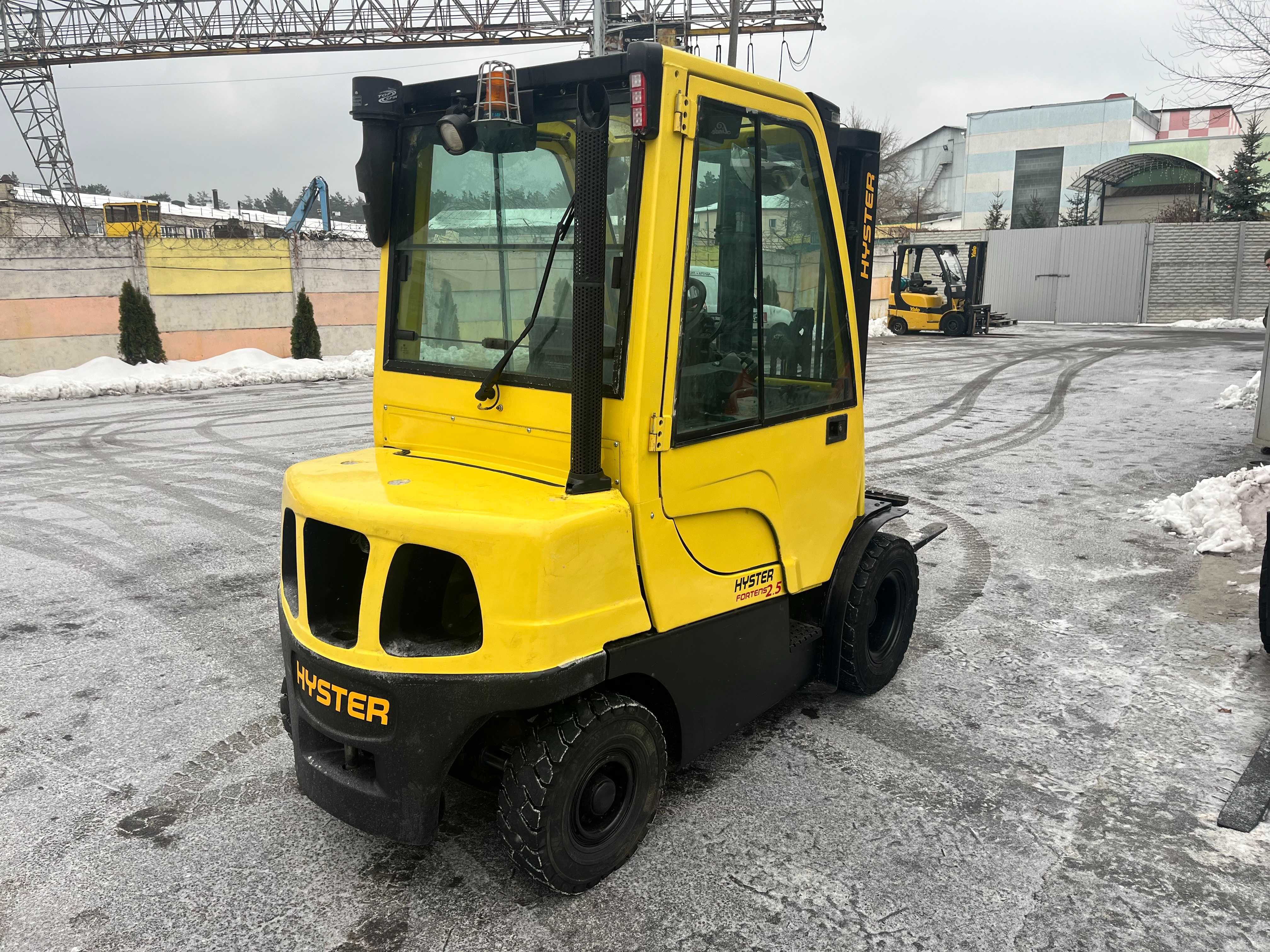 Навантажувач вилковий Hyster H2.5FT Вагоник