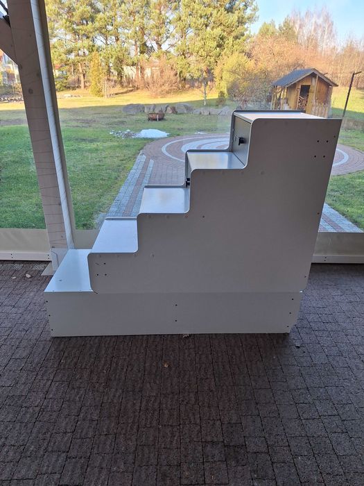 komoda schody do łóżka piętrowego