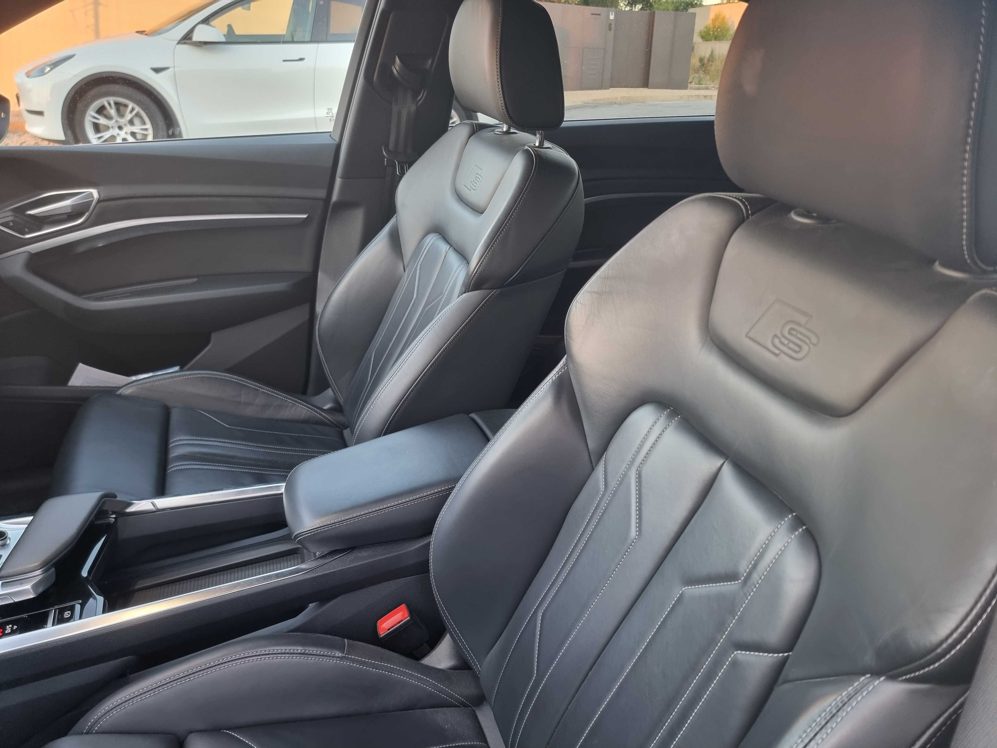 Audi Q8 SportBack S-Line