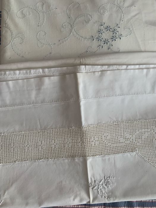 Lençóis bordados