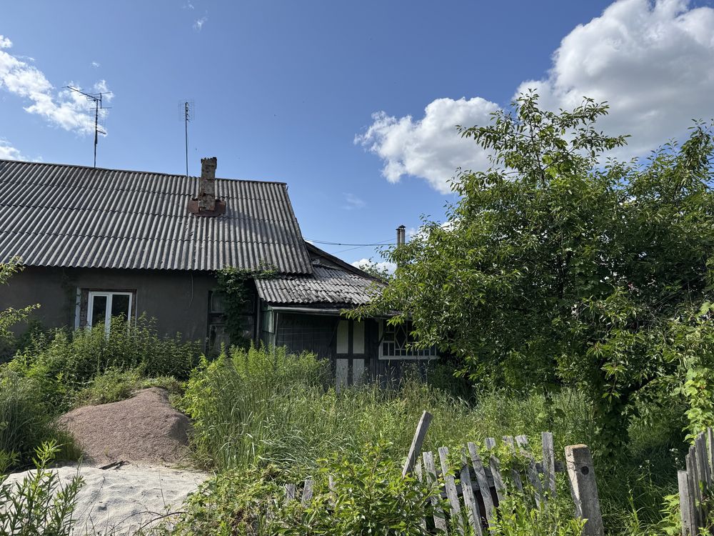 Частина будинку 46.4 м квадратних з прилеглою територією