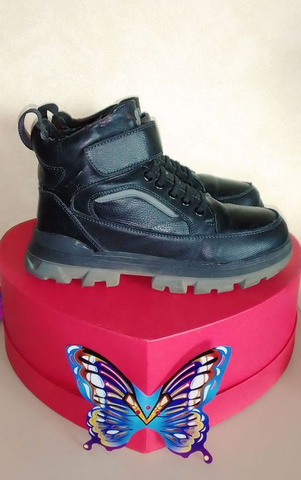 Кожаные зимние ботинки Clarks. Made in Poland. Размер 35 (22 см).